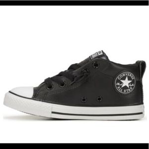 Kids' Converse Chuck Taylor Mid Top Leather